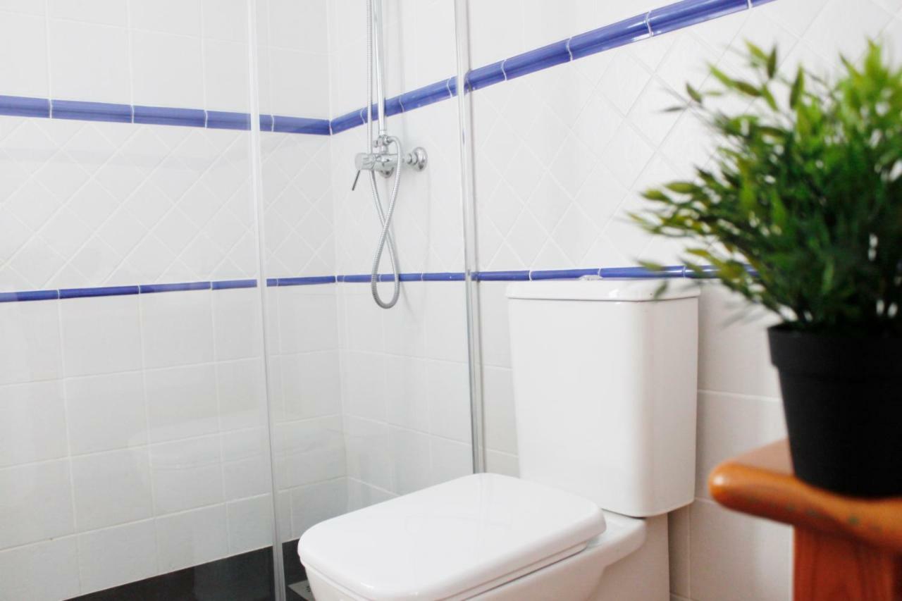Azahar Apartamentos Triana V Sevilla Exteriör bild